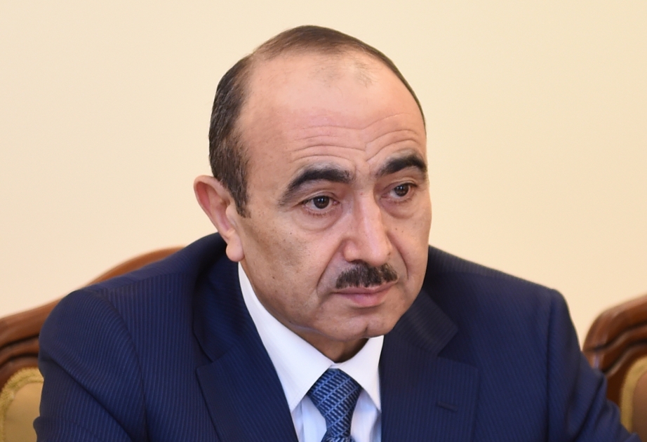 علي حسنوف : توقيف ممثلي بعض وسائل الاعلام الأجنبية في الأيام الأخيرة يهدف الى دعوتهم لإقامة فعالياتهم وفق قوانين أذربيجان