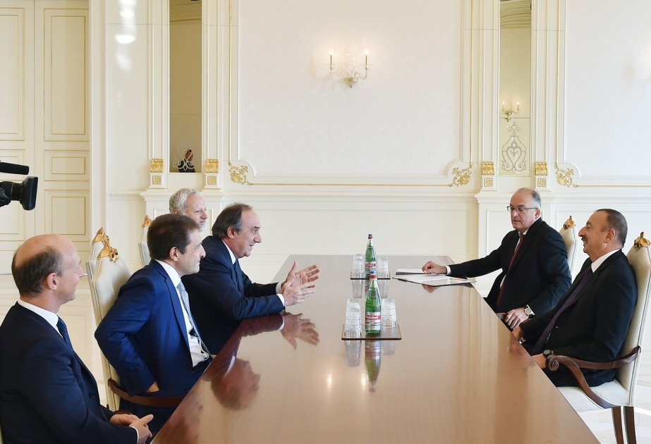 阿塞拜疆总统阿利耶夫接见以意大利斯娜姆公司总裁为首的代表团