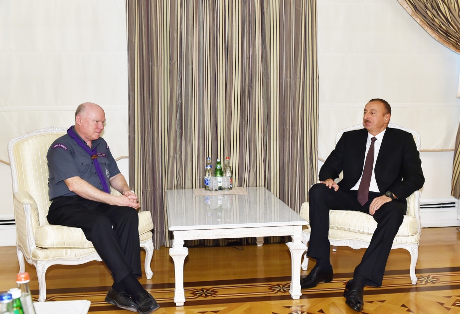 阿塞拜疆总统伊利哈姆·阿利耶夫接见世界童军运动委员会主席和秘书长