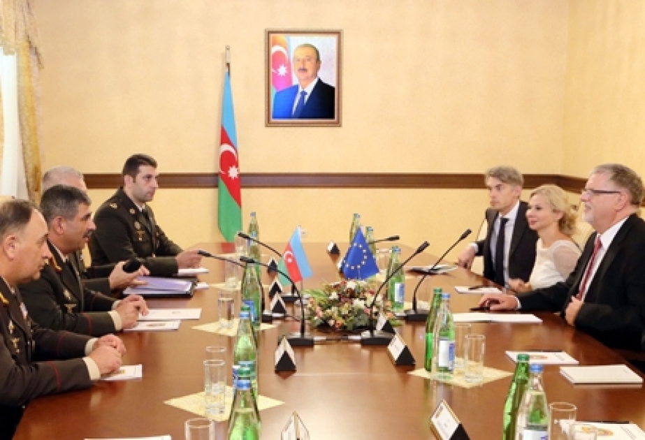 Azerbaijani defense minister meets EU Special Representative for South Caucasus
