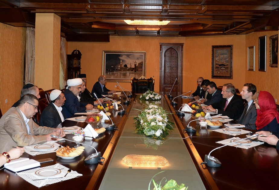 Chairman of Caucasian Muslim Office meets U.S. delegation