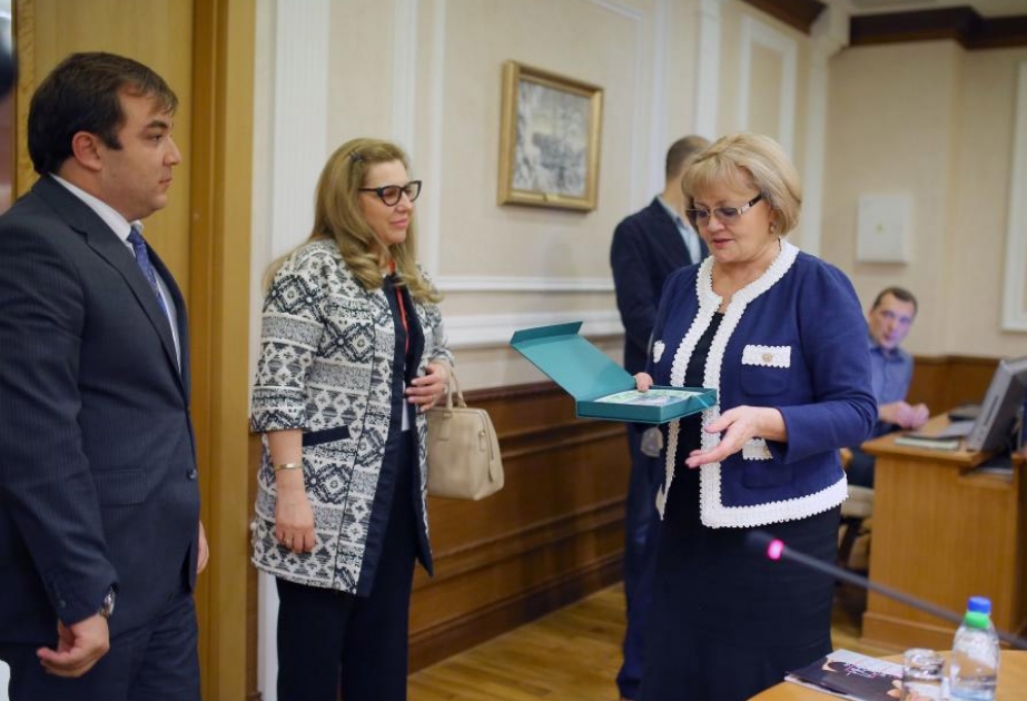 Представители азербайджанской молодежи встретились с председателем Законодательного собрания Свердловска
