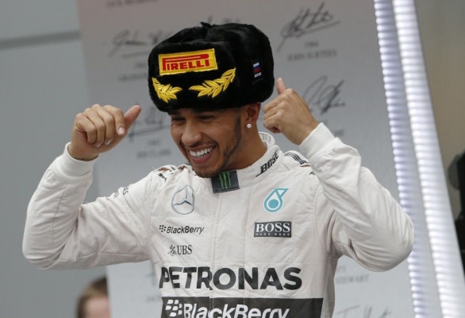 “Mercedes” komandasının pilotu Levis Hamilton Rusiya Qran-pri yarışlarının qalibi olub