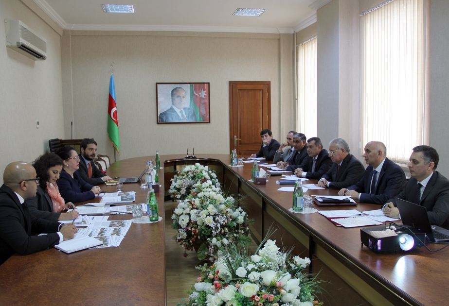 Azerbaijani agriculture minister meets IFAD delegation