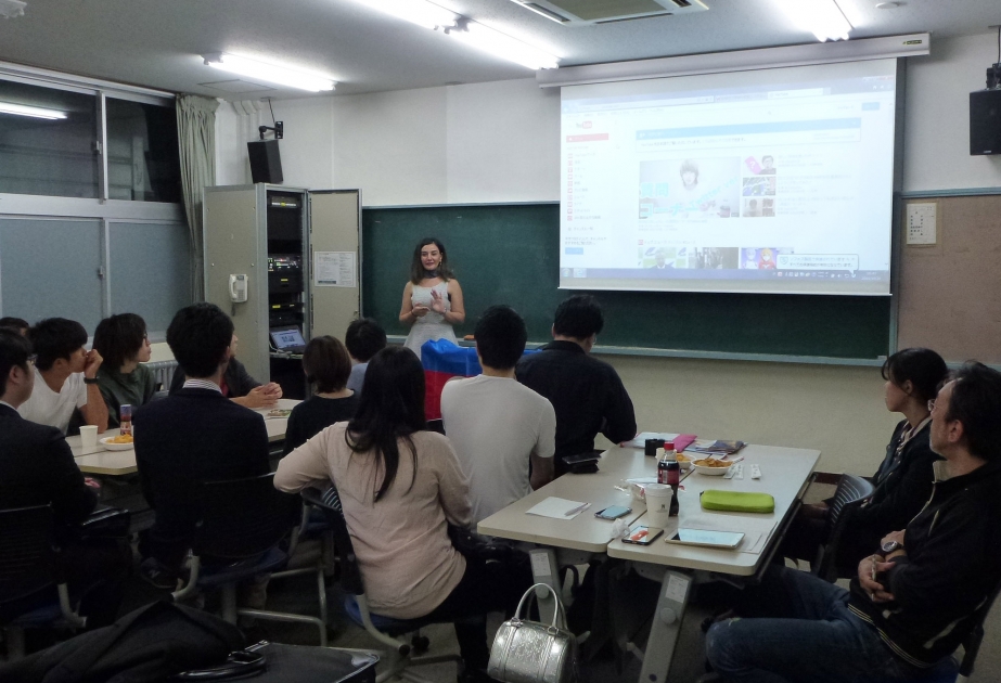 日本早稻田大学阿塞拜疆学生举行发布会