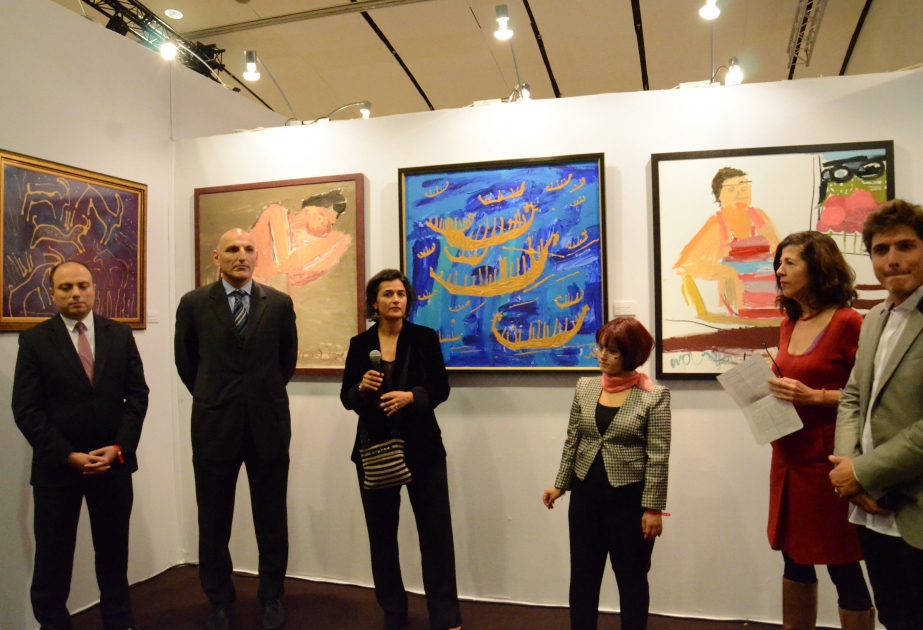 Le vernissage de l'exposition de peintures de Maryam Alakbarli au Musée du Louvre