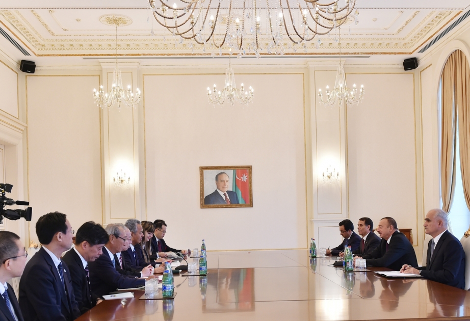 Aserbaidschans Präsident Ilham Aliyev hat eine Delegation um den japanischen Staatsminister empfangen VIDEO