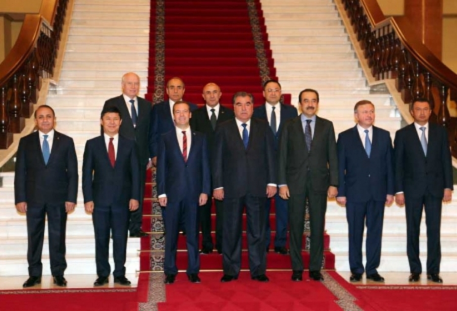 Tajik President receives participants of meeting of CIS Council of Heads of Government