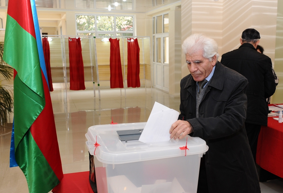 29 saylı Səbail seçki dairəsinin məntəqələrində də seçici fəallığı müşahidə olunur