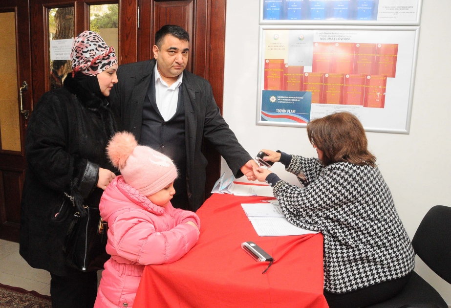 22 saylı Nəsimi II seçki dairəsinin seçiciləri öz iradələrini sərbəst şəkildə ifadə edirlər