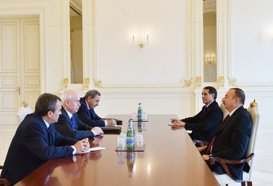 Le président Ilham Aliyev a reçu Sergueï Lebedev, président du Comité exécutif de la CEI VIDEO