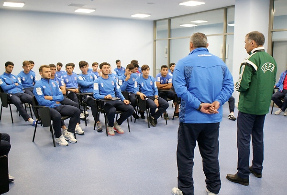 U-19 yığmasının üzvləri üçün seminar keçirilib