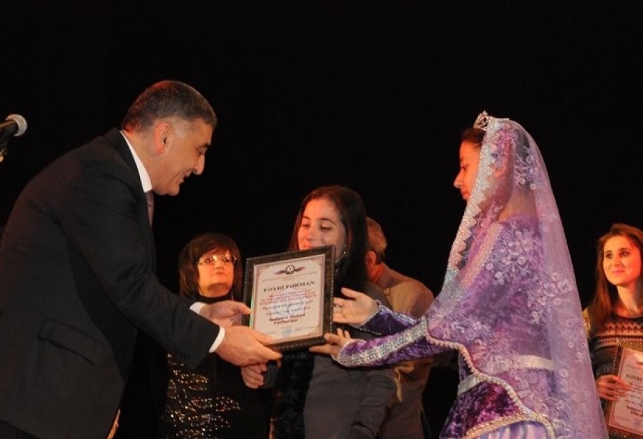 توزيع جوائز مهرجان مسارح باكو الشعبية