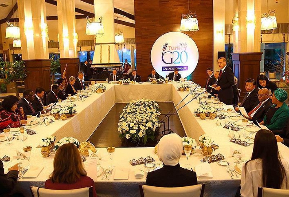 Antalyada ali qonaqların şərəfinə nahar VİDEO