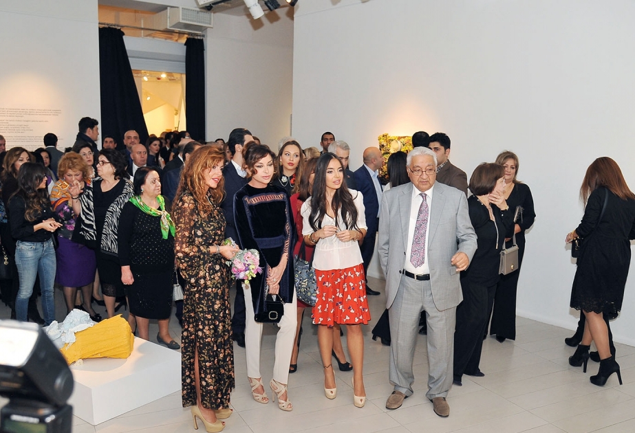 Einzelausstellung der talentierten jungen Künstlerin Aida Mahmudova eröffnet sich im Museum für moderne Kunst First Lady von Aserbaidschan Mehriban Aliyeva besucht die Eröffnung der Ausstellung
