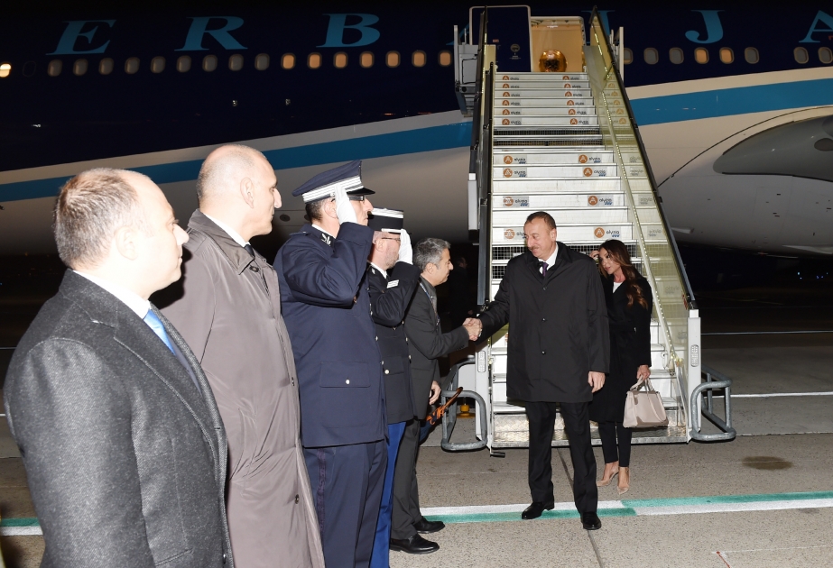Президент Азербайджана Ильхам Алиев прибыл с рабочим визитом во Францию ВИДЕО