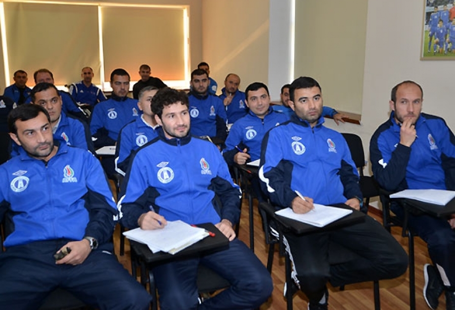 UEFA-nın A kateqoriyalı məşqçi kursunun üçüncü mərhələsi start götürüb