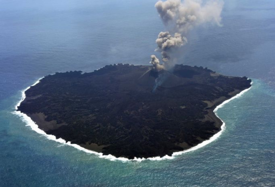 Nishinoshima grows 2 years after eruption