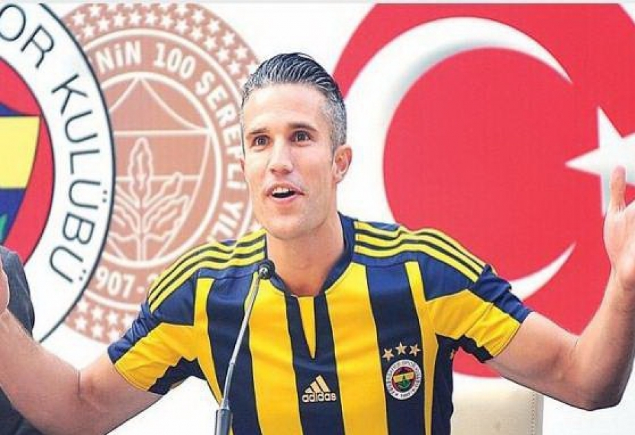 Robin van Persie dismisses Chelsea links: 'I am committed to Fenerbahce