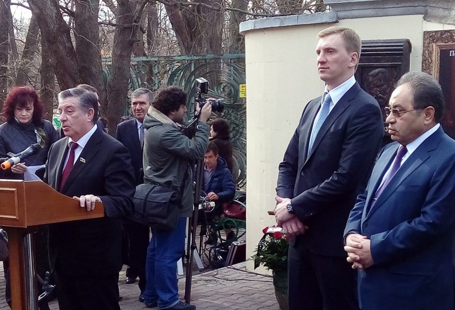 В Ессентуки открыт барельеф первому ректору БГУ Василию Разумовскому
