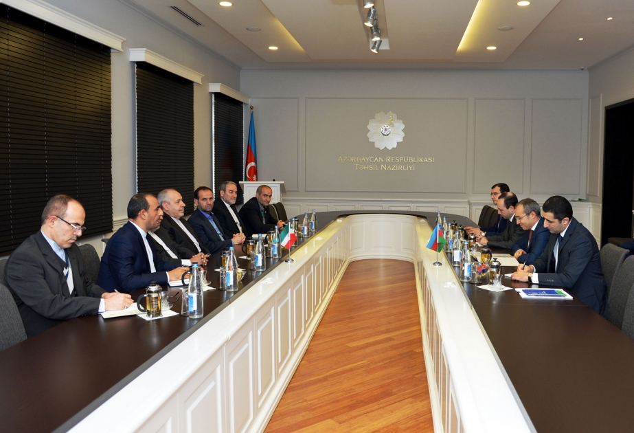 阿塞拜疆与伊朗探讨教育合作前景