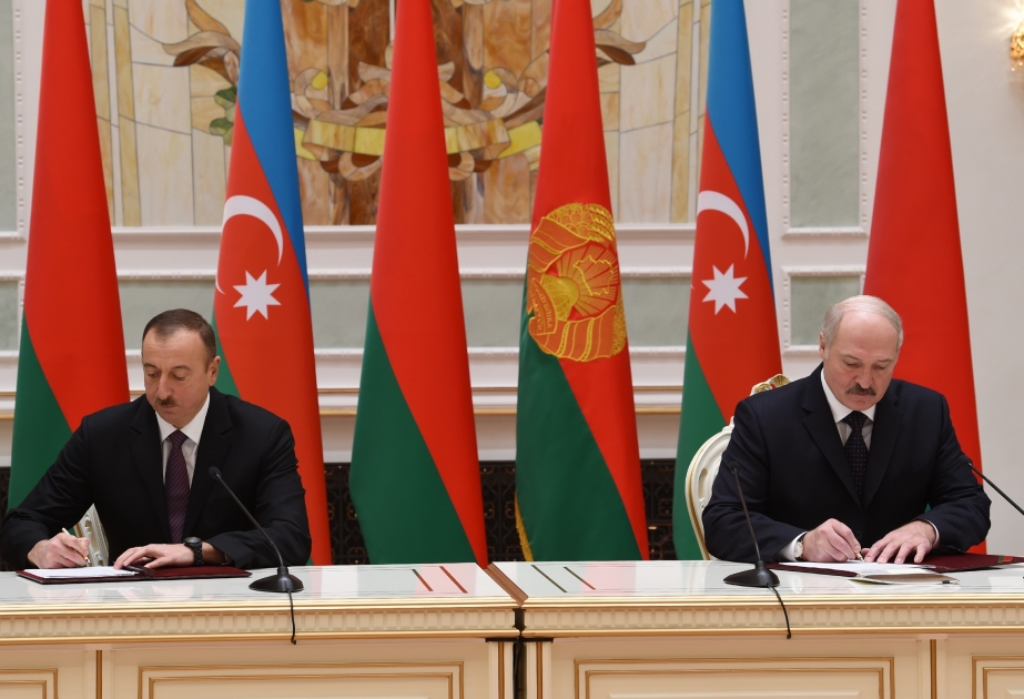 Staatsbesuch von Aserbaidschans Präsident in Belarus: Unterzeichnung von aserbaidschanisch-belarussischen Dokumenten VIDEO