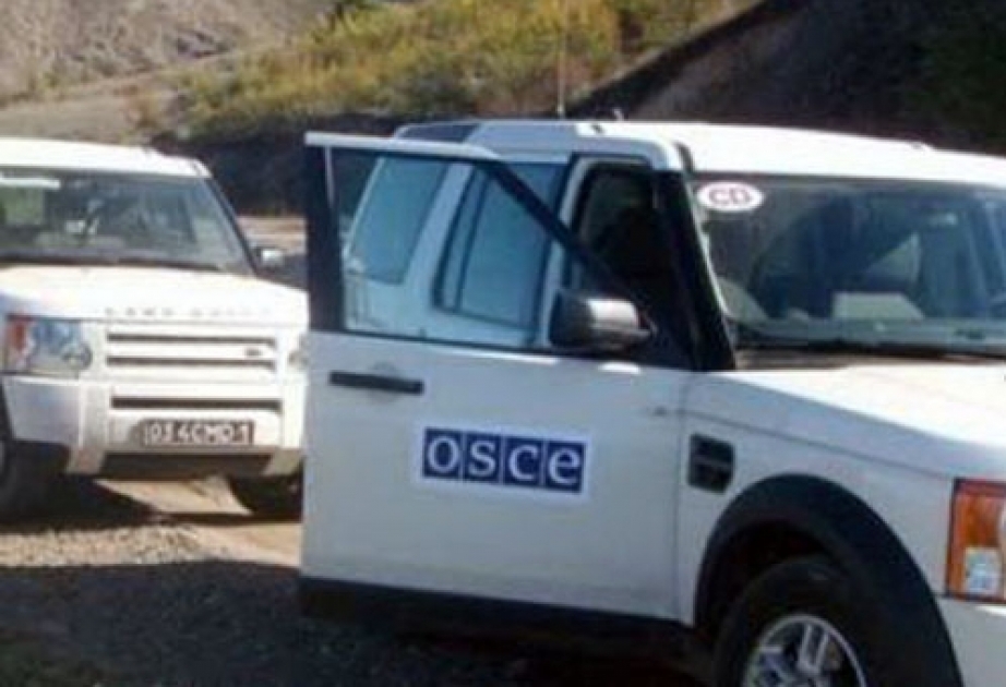 OSZE-Vertreter überprüfen die Einhaltung der Waffenstillstandsvereinbarung an der Kontaktlinie