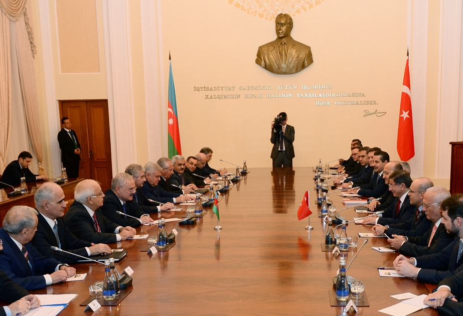 Azərbaycanın Baş naziri türkiyəli həmkarı ilə görüşüb
