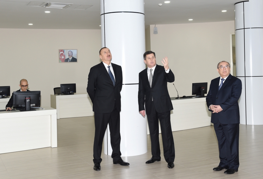 Präsident Ilham Aliyev nimmt an der Eröffnung eines neuen Zentrums des Staatlichen Komitees für Eigentumsfragen teil VIDEO