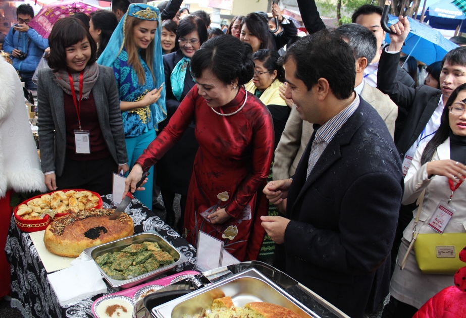 Azerbaijan joins Charity Bazaar in Vietnam