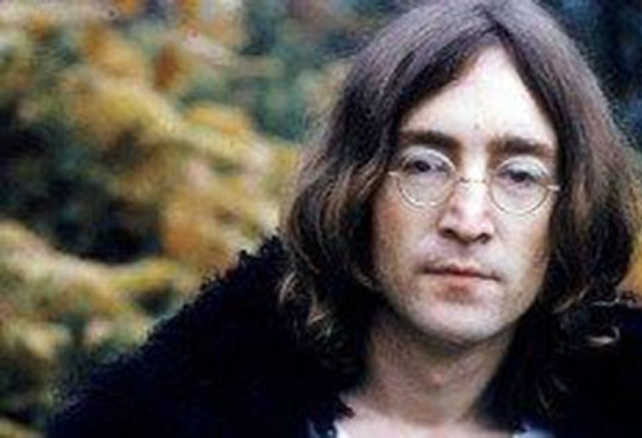 Джон Леннон - английский музыкант, певец, поэт, композитор, один из основателей группы «The Beatles»