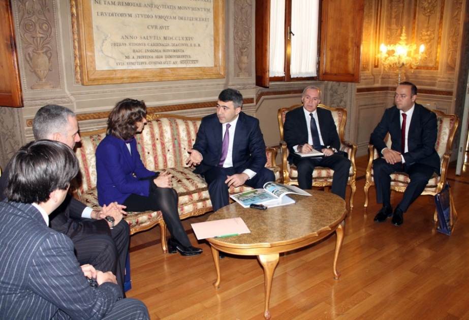 "ASAN Xidmət" model discussed in İtaly
