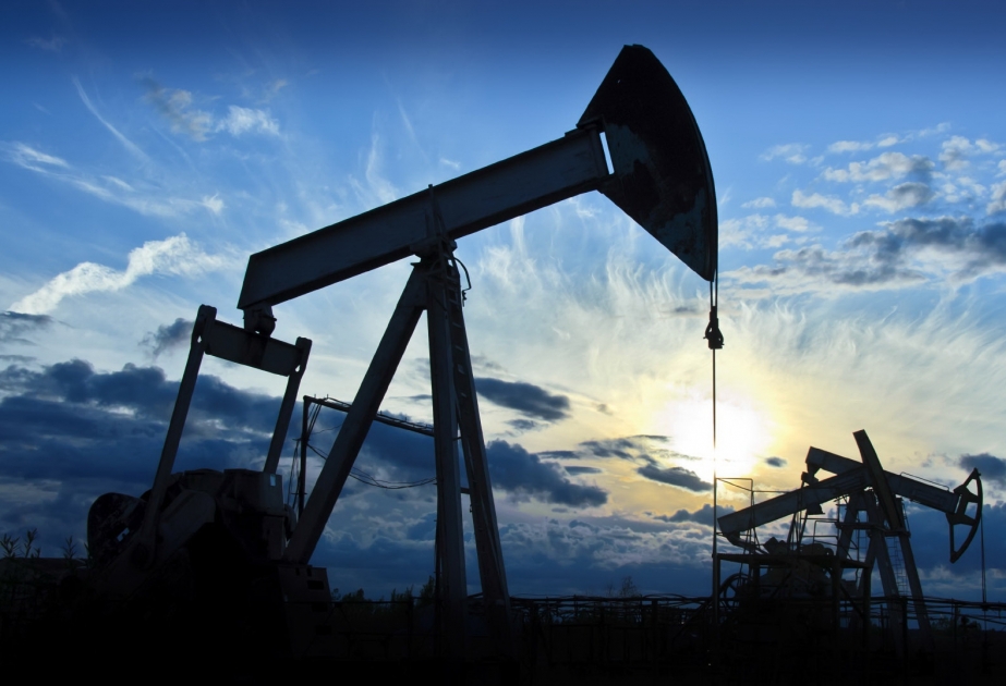 Price of Brent crude oil fell below 38 dollars
