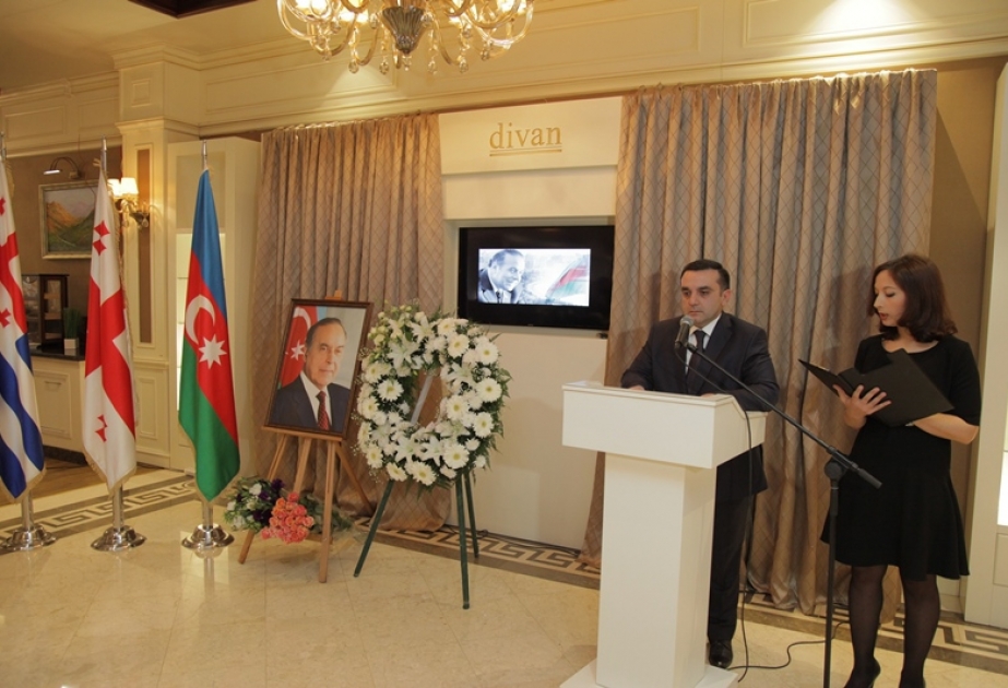 Ulu öndər Heydər Əliyevin xatirəsi Batumidə yad edilib