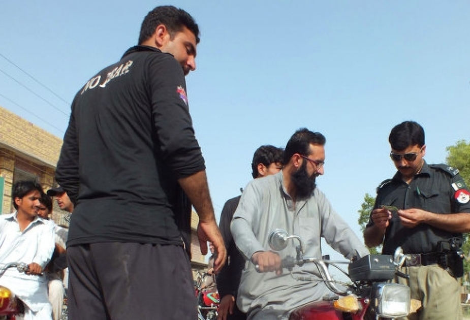 At least 15 killed in bomb blast at market in Parachinar