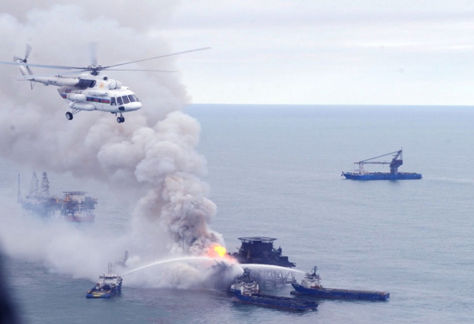 جلب 3 سفن من وزارة الطوارئ في عملية إخماد الحريق