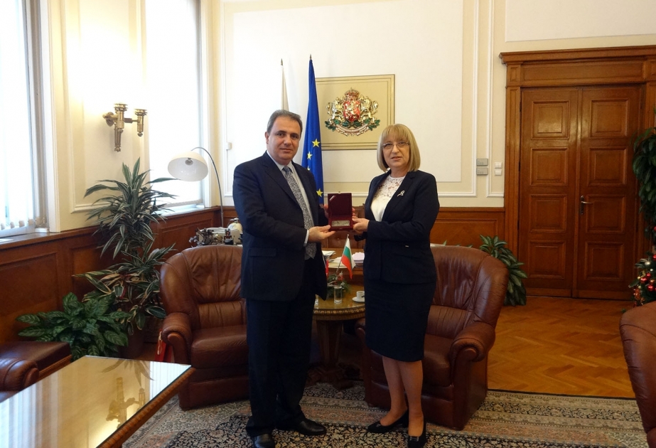 Обсуждались связи между парламентами Азербайджана и Болгарии