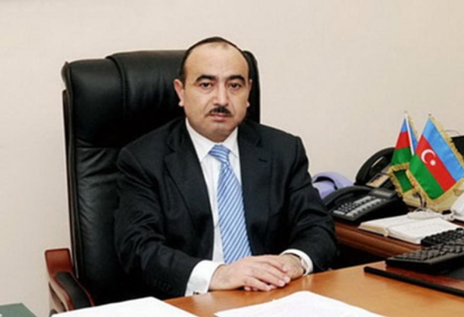 Əli Həsənov: İndiki mərhələdə əsas məqsəd devalvasiyanın qaçılmaz olan mənfi fəsadlarını yeni bazar mexanizmləri ilə kompensasiya etməkdir