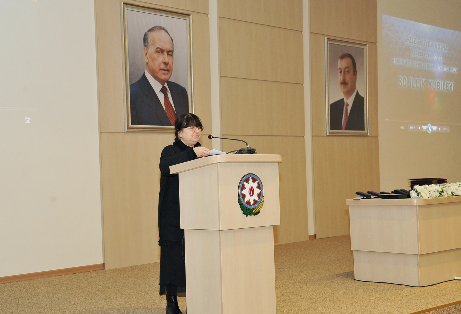 Aserbaidschanische Staatliches Institut für ärztliche Fortbildung namens Aziz Aliyev ın Baku feiert sein 80. Jahrestag
