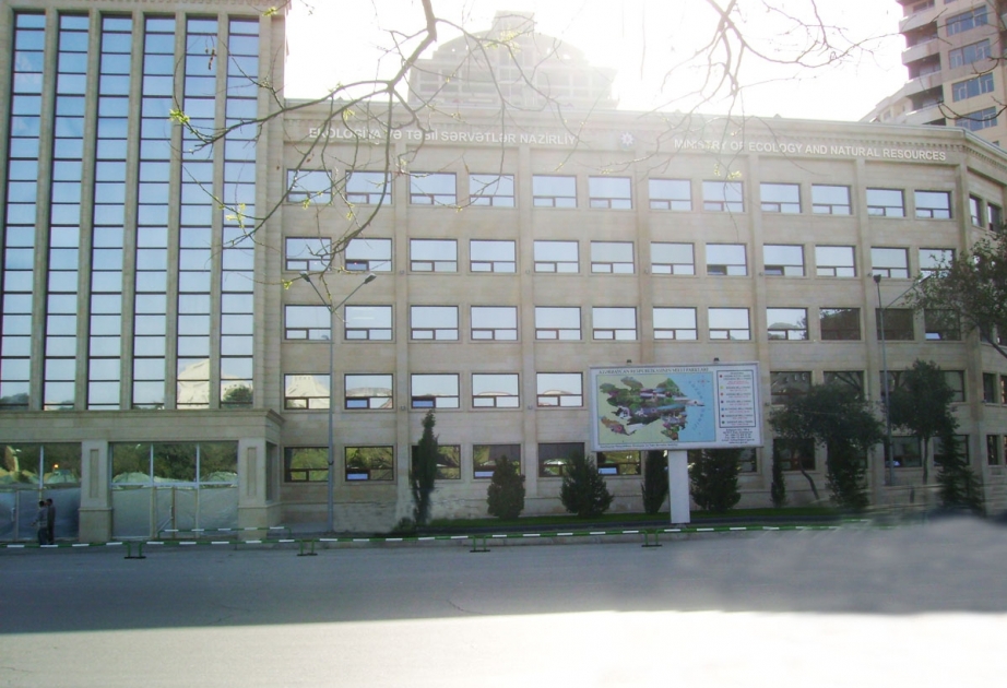 Paytaxtın atmosfer havasında olan zərərli qaz qarışıqları norma həddindədir