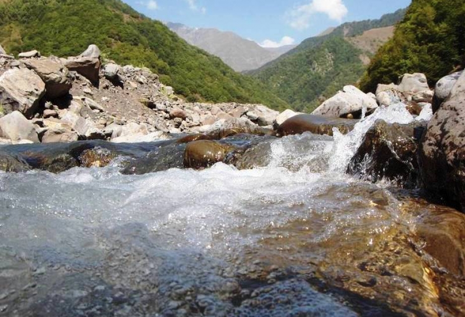 Kür çayının aşağı axınında suyun səviyyəsi azalıb