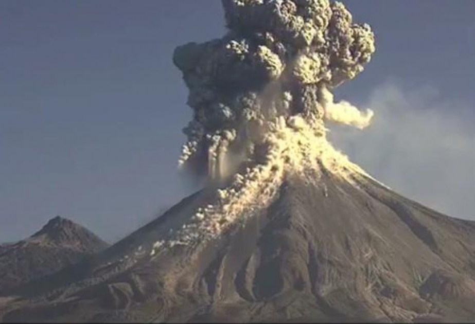 ثوران بركان كوليما بالمكسيك