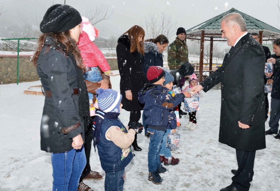 Şahbuz rayonunun Şada kəndindəki hərbi hissəyə bayram sovqatı aparılıb