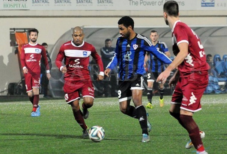 “Qarabağ” klubu hollandiyalı hücumçunu heyətindən kənarlaşdırıb