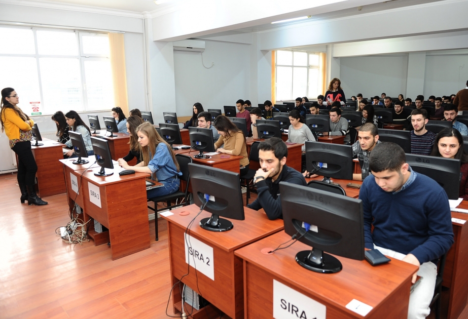 Экзамены в UNEC проходят в прозрачной форме