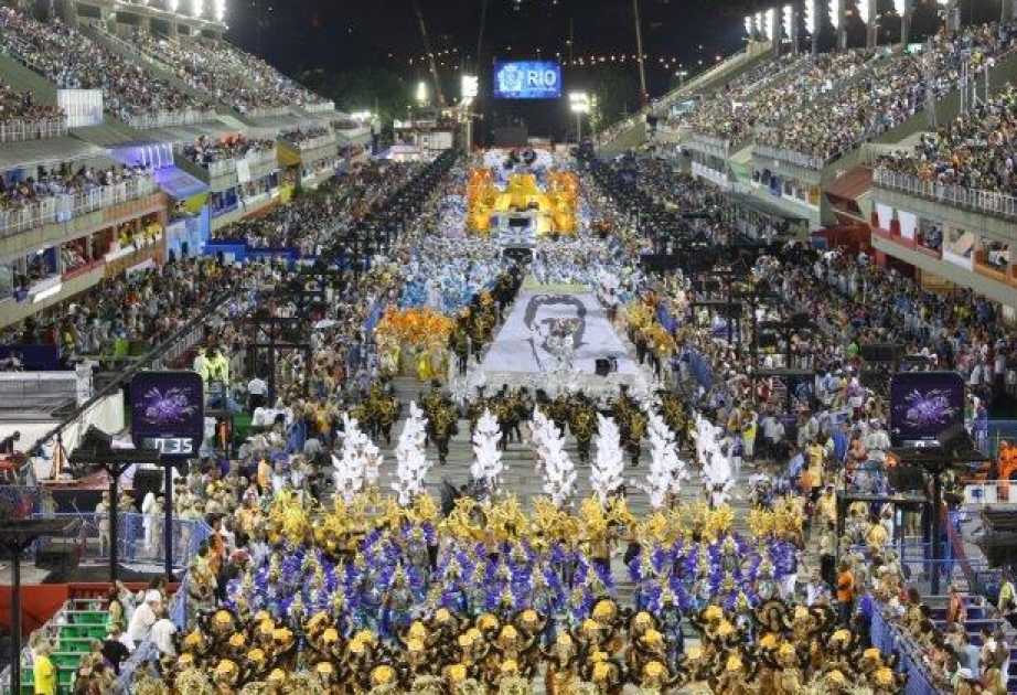 Brasilianischer Karneval ist eine der Hauptattraktionen des Landes