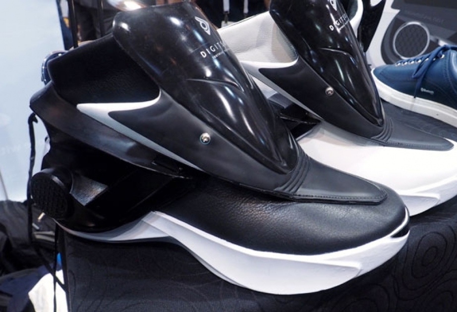Futuristic $450 sneakers tighten automatically, warm your feet and are controlled by an app