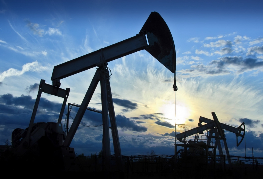 استخراج النفط في أمريكا ينخفض في 2016م 700 ألف برميل يوميا