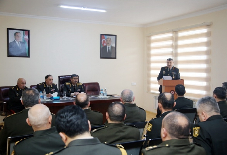Müdafiə naziri Silahlı Qüvvələrin tibb xidmətlərinin rəhbər heyəti ilə görüşüb