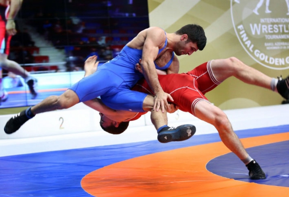 Azerbaijani wrestler grabs bronze at Tehran tournament